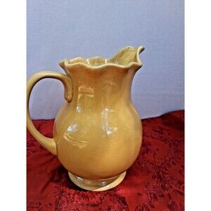 Beautiful Yellow Pitcher, 9ins Tall 7ins Wide and 4.5ins Wide at Top. No Chips